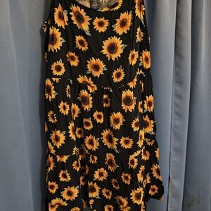 Hot Topic Black Sunflower Print Dress with Yellow Blooms